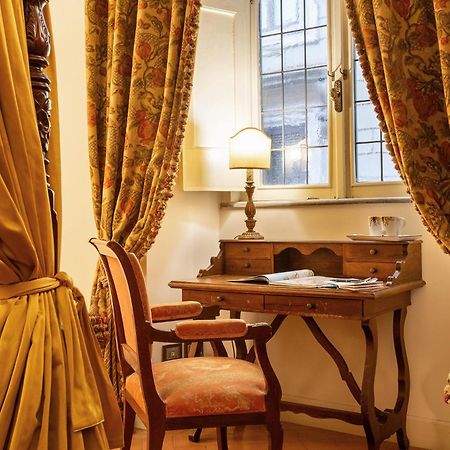 شقة Residenza Sinibaldi - XVII Century Experience روما المظهر الخارجي الصورة